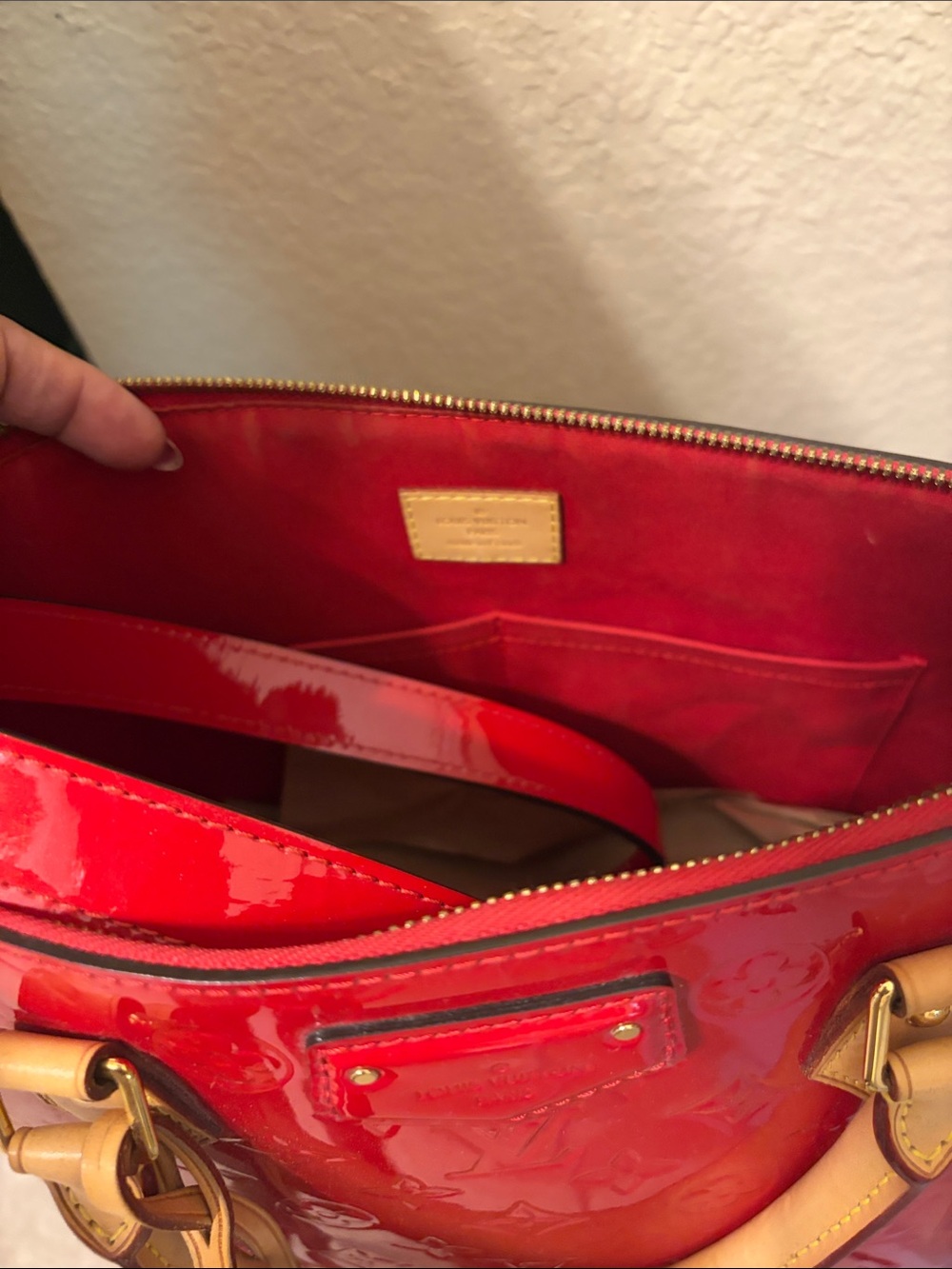 Louis Vuitton Red Patent Tote with Natural Leather Trim - Picture 6 of 15